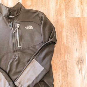 North face pullover